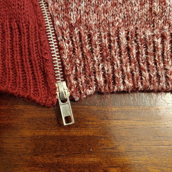 Sweater - Picture 2 of 2